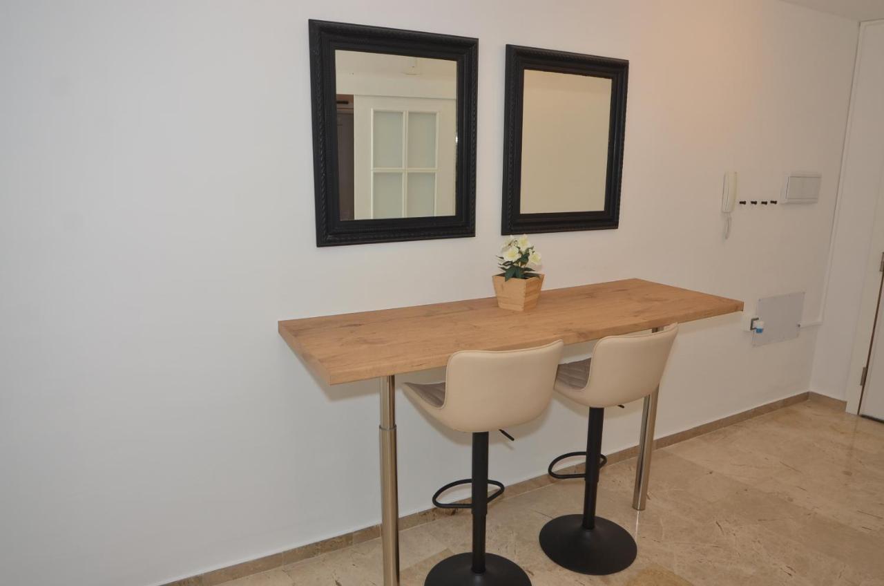 Alojamiento Azahara Malaga Ngoại thất bức ảnh
