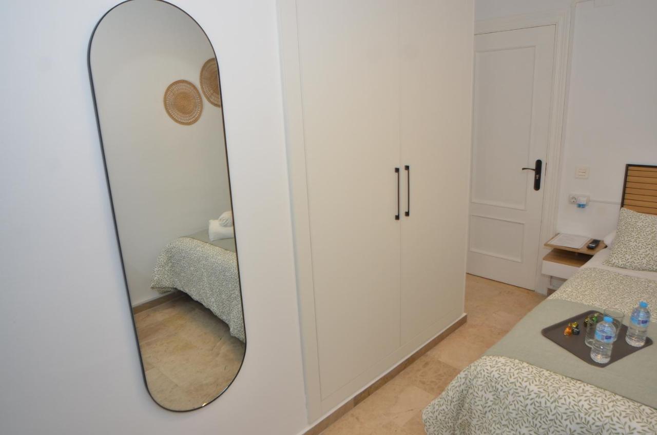 Alojamiento Azahara Malaga Ngoại thất bức ảnh