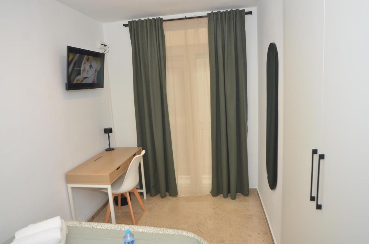 Alojamiento Azahara Malaga Ngoại thất bức ảnh
