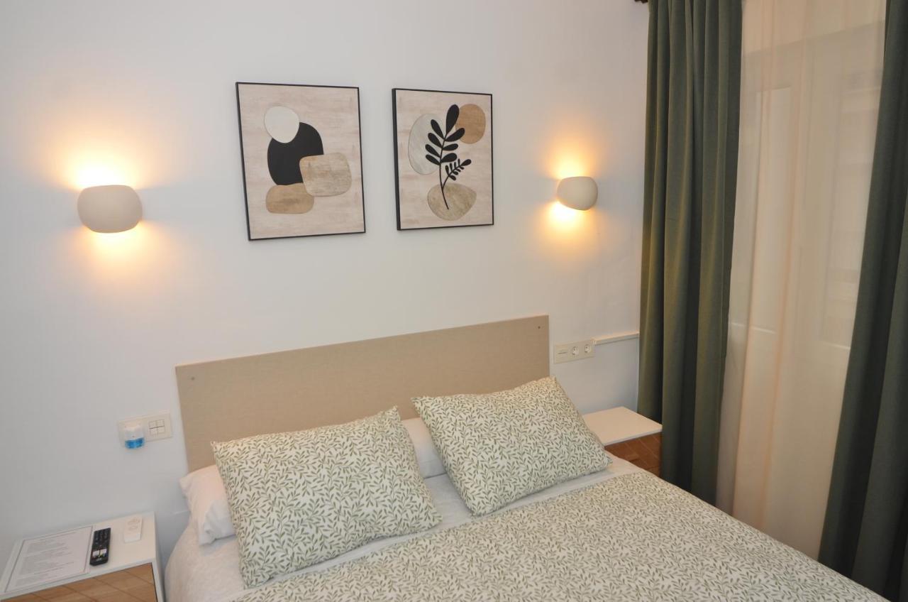 Alojamiento Azahara Malaga Ngoại thất bức ảnh